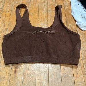 Social tourist hollister top